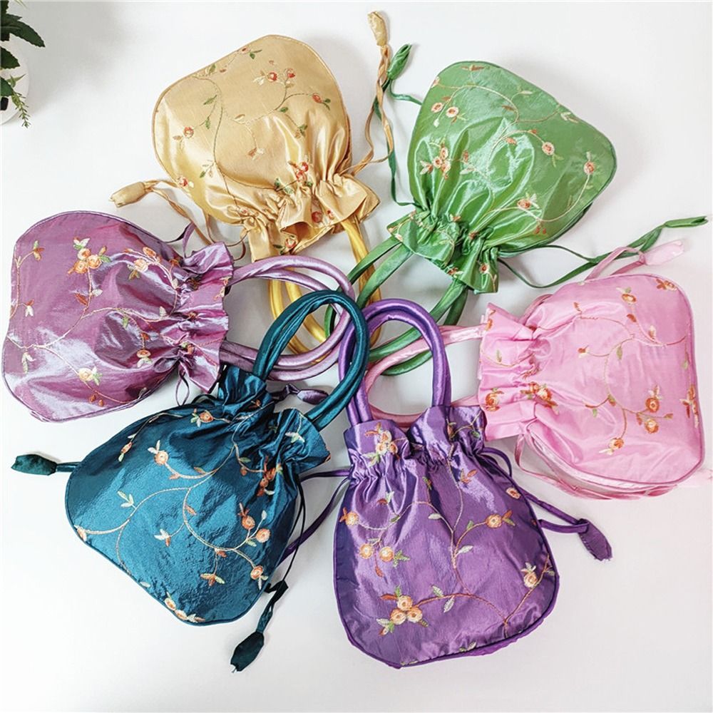 Women Bags Pictures - Tas Kosmetik Gaya Tas Pembalut Wanita